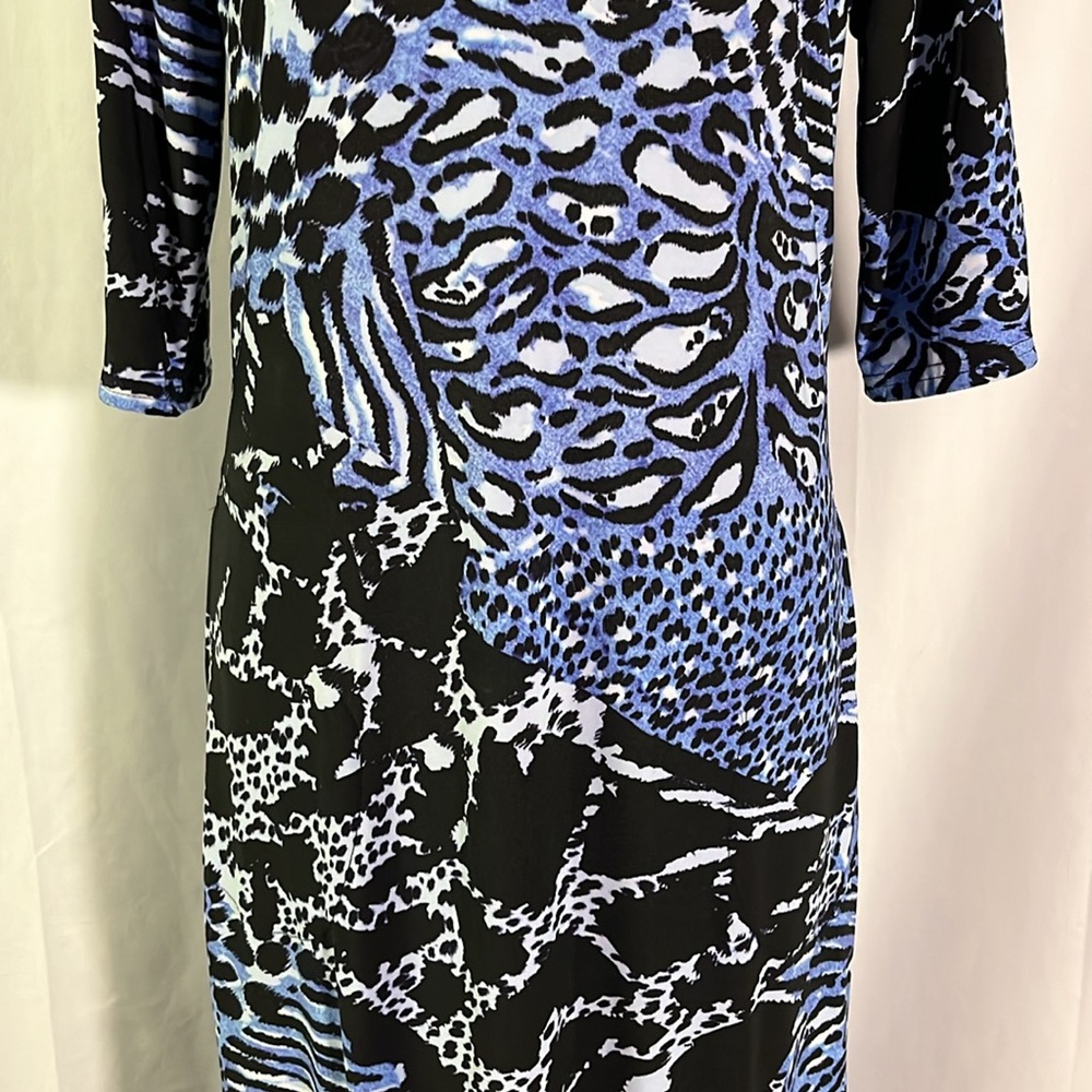 NWT Attitudes by Renee Black & Blue Animal Print V-Neck Maxi Dress - Picture 7 of 16